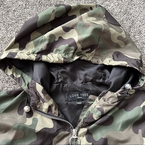 SOLD!!! Love Tree camo jacket. - Picture 6 of 9